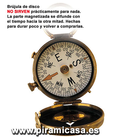 Brújula de disco, no sirve para orientar pirámides