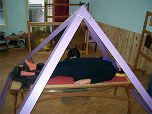  Tratamiento con pirámides en Centro Terapéutico Khyma