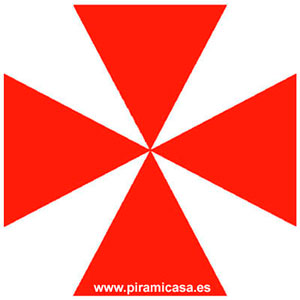 Cruz templaria pirámide pura